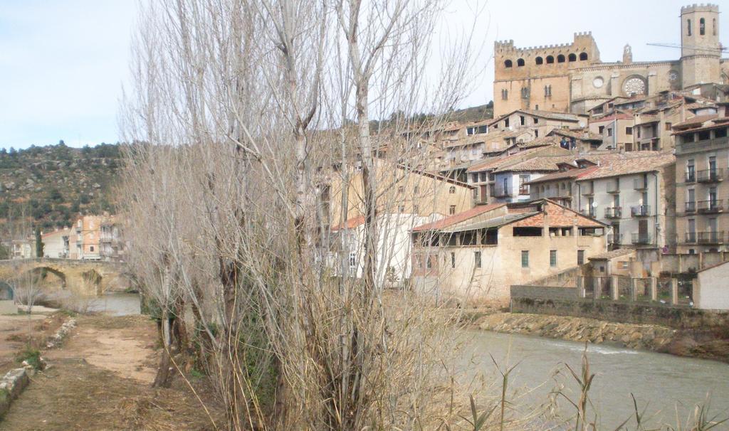Apartamentos Casa Ferras Valderrobres Luaran gambar