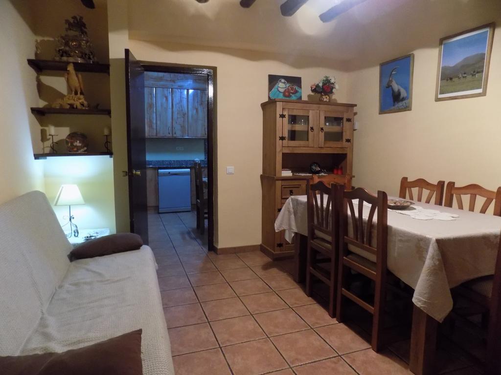 Apartamentos Casa Ferras Valderrobres Luaran gambar